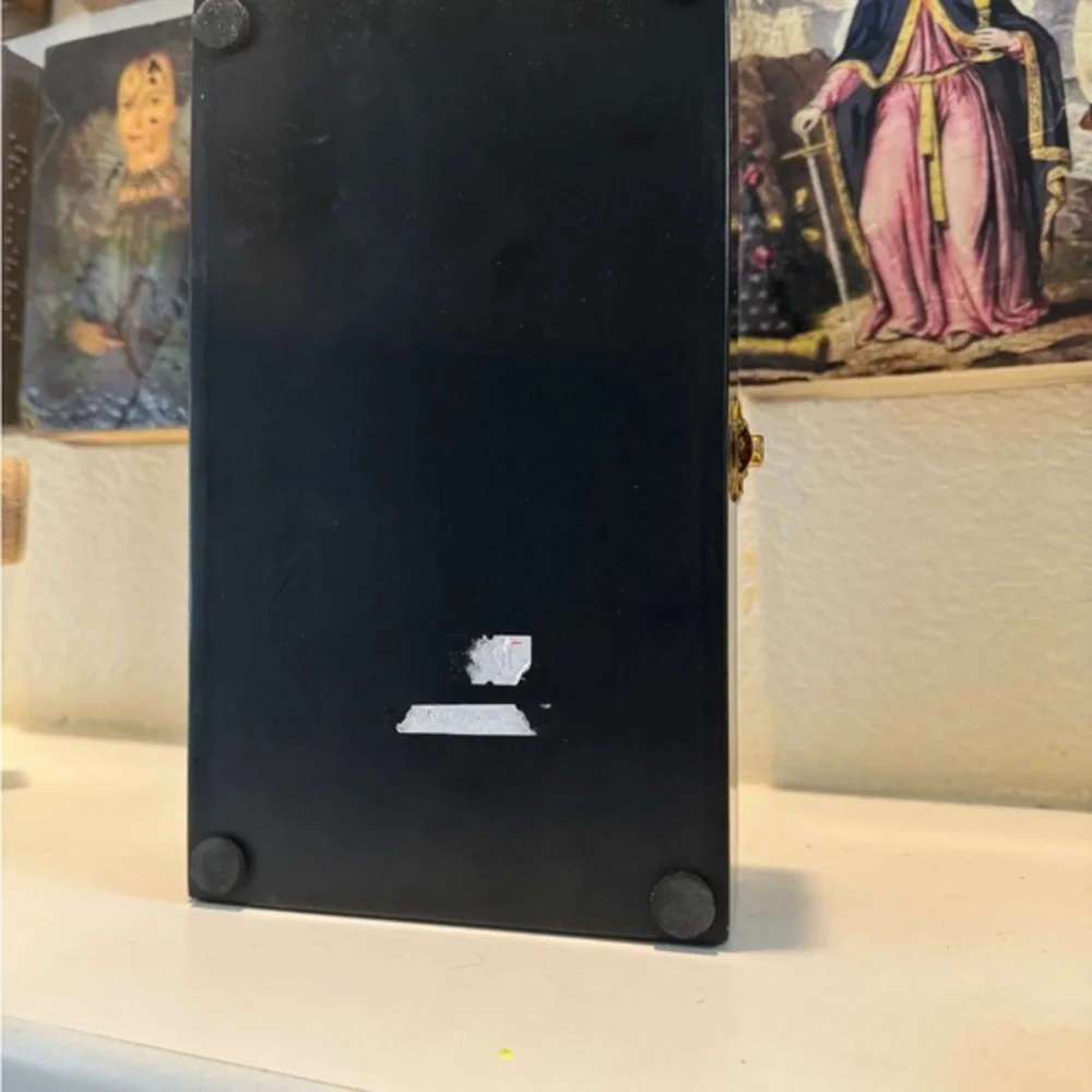 Black Lacquer‎ Jewelry Box with Mother of Pearl